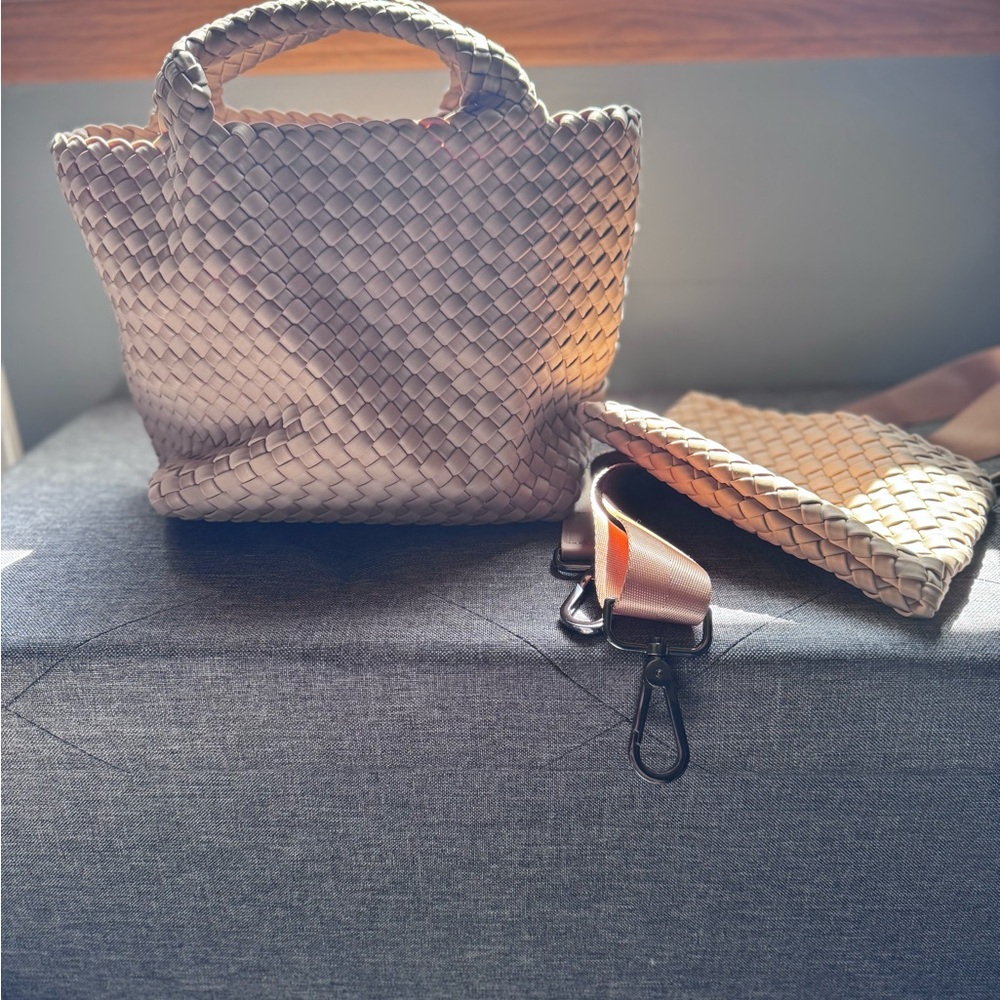 NAGHEDI HANDBAG - Picture 6 of 13